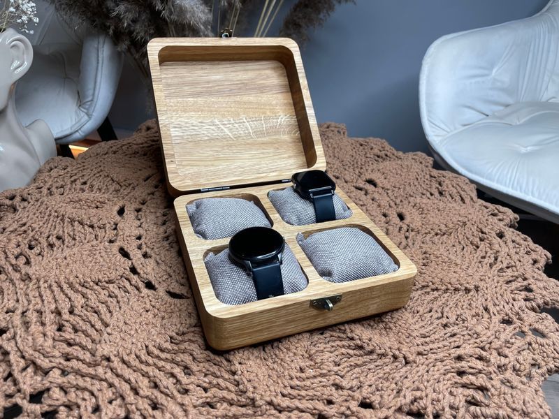 Дерев'яний органайзер-шкатулка для 4 годинників з дуба WatchBox-4-001 фото